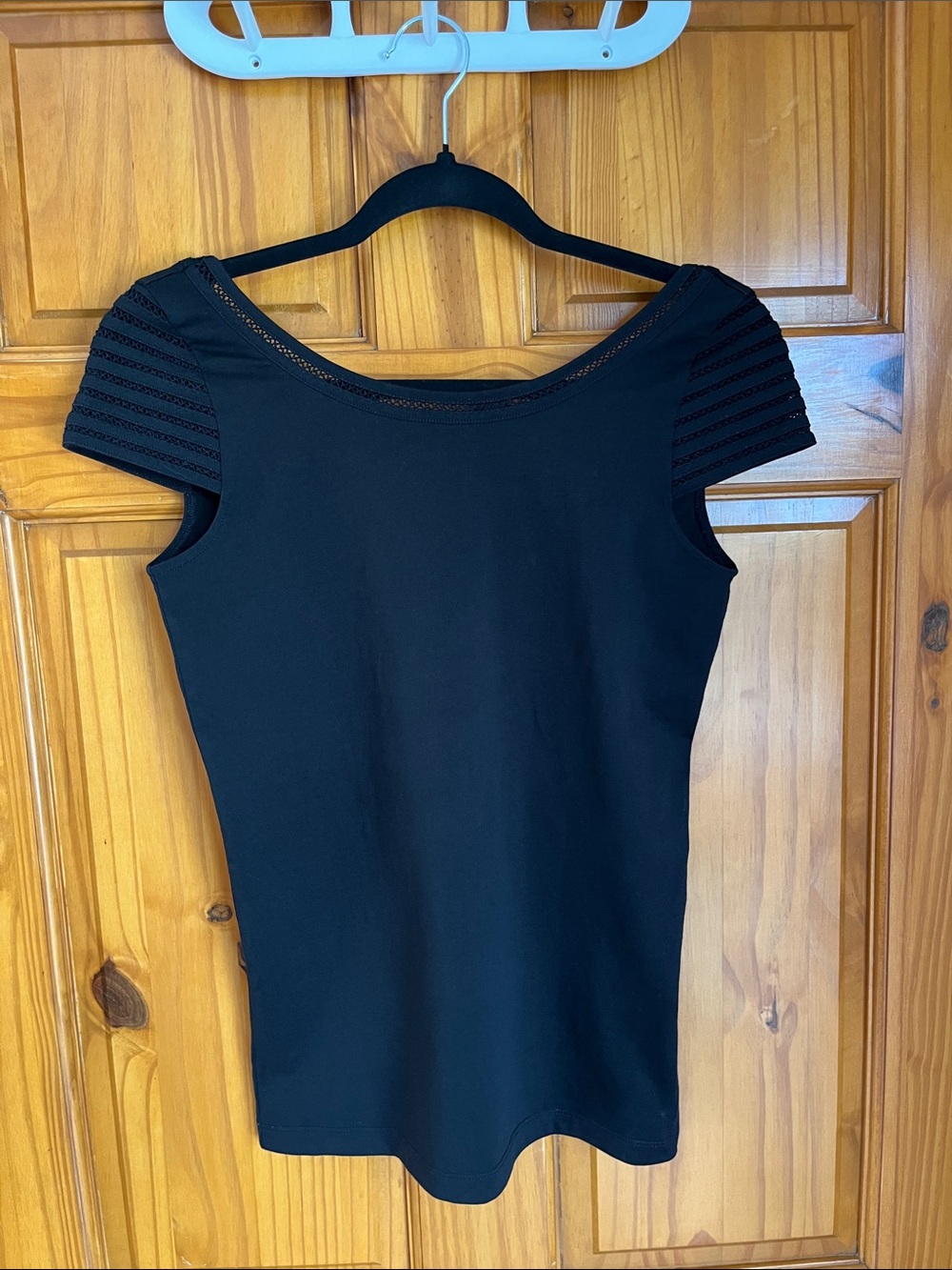 Sezane Black Cap Sleeve Scoop Neck Tank Top with Textured Sleeves